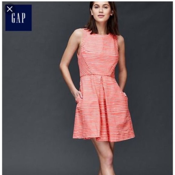 Gap Fit & Flare Inverted Pleat Dress Linen Blend Coral Striped Preppy - Picture 1 of 11